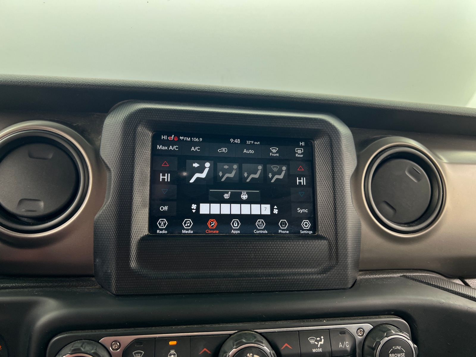 Thumbnail: 2018 Jeep Wrangler - 4