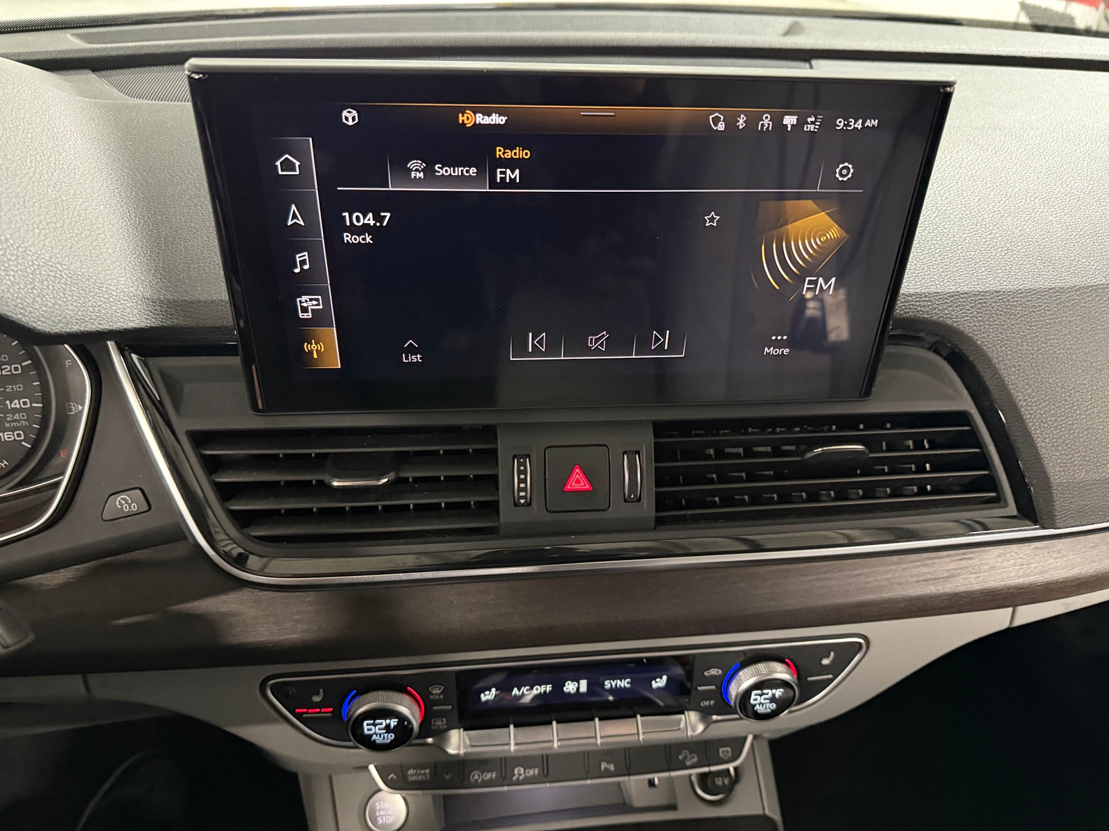 Thumbnail: 2022 Audi Q5 - 3