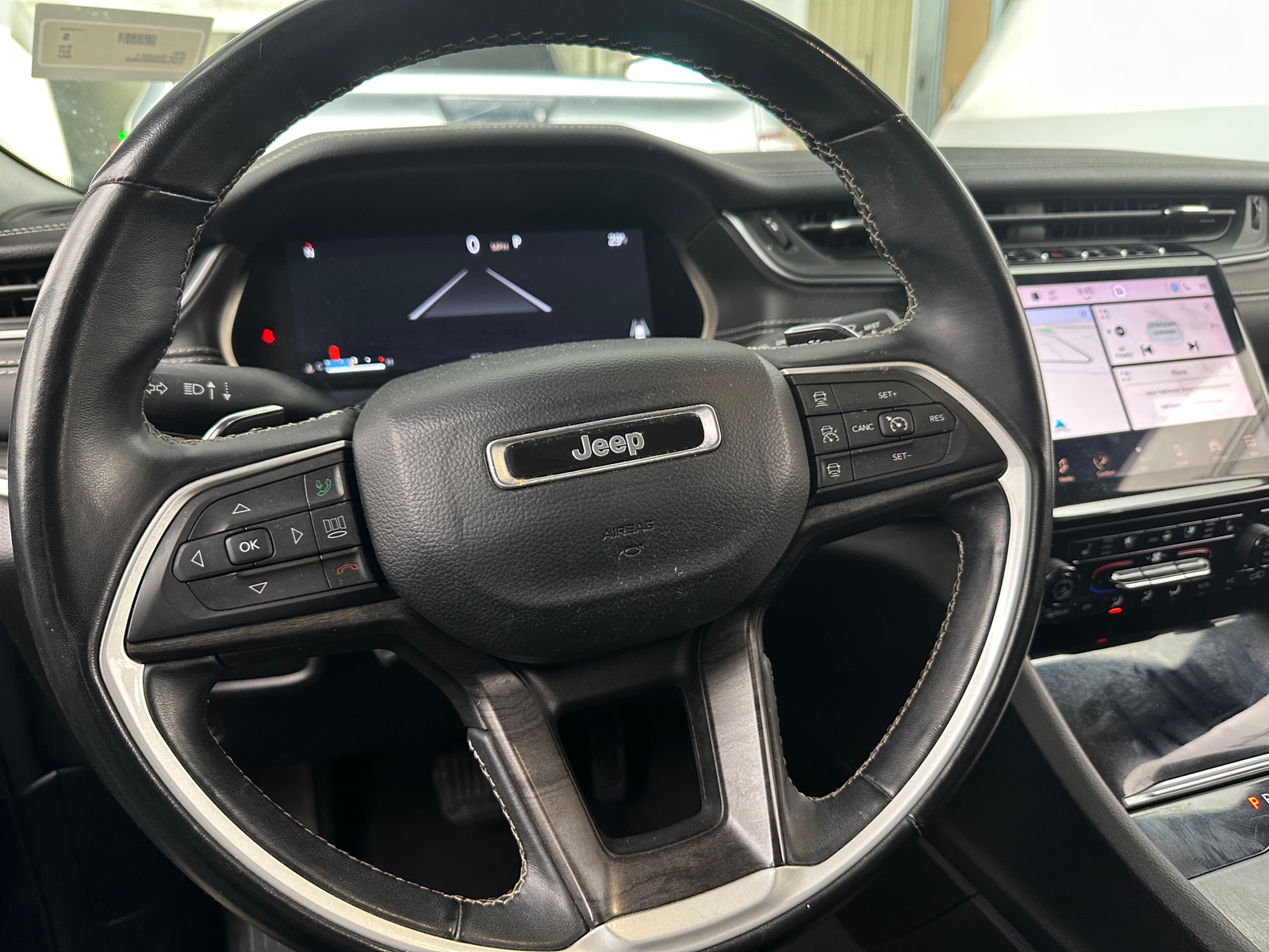 Thumbnail: 2022 Jeep Grand Cherokee L - 4