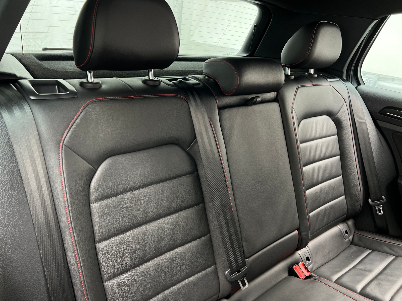 Thumbnail: 2016 Volkswagen Golf - 6