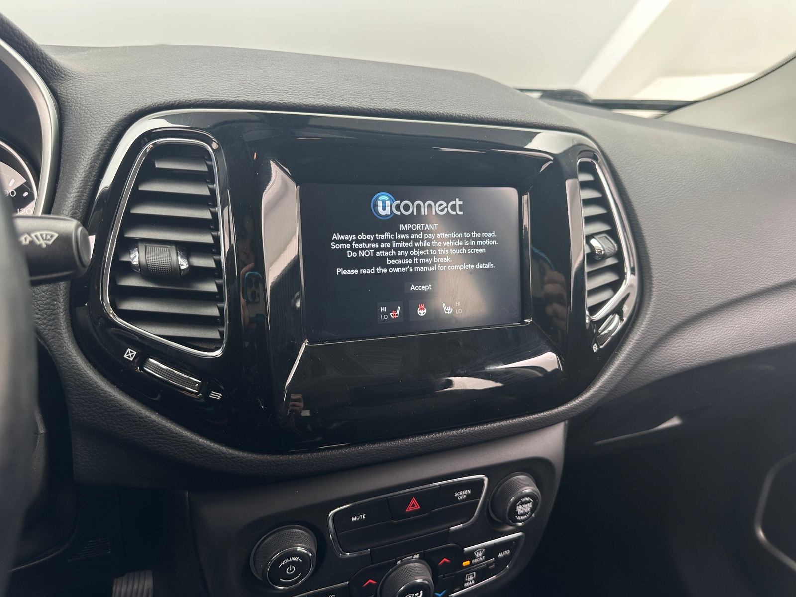 Thumbnail: 2020 Jeep Compass - 3