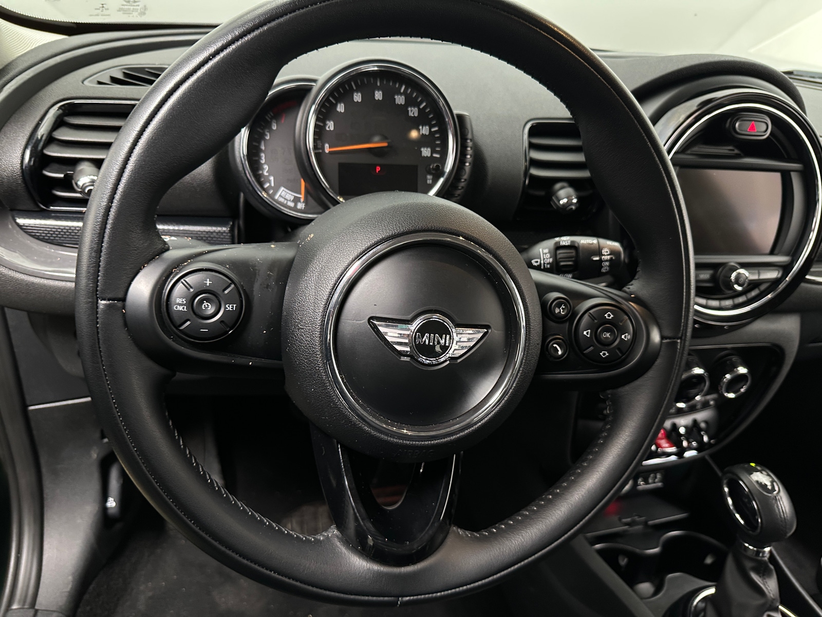 Thumbnail: 2017 MINI Cooper Clubman - 4