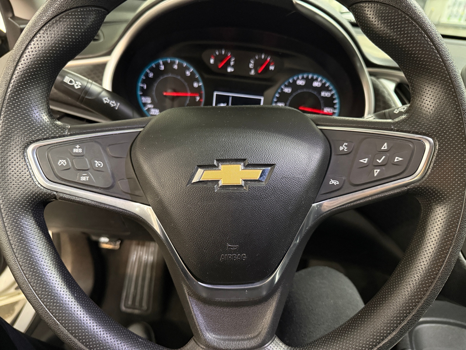 Thumbnail: 2019 Chevrolet Malibu - 5