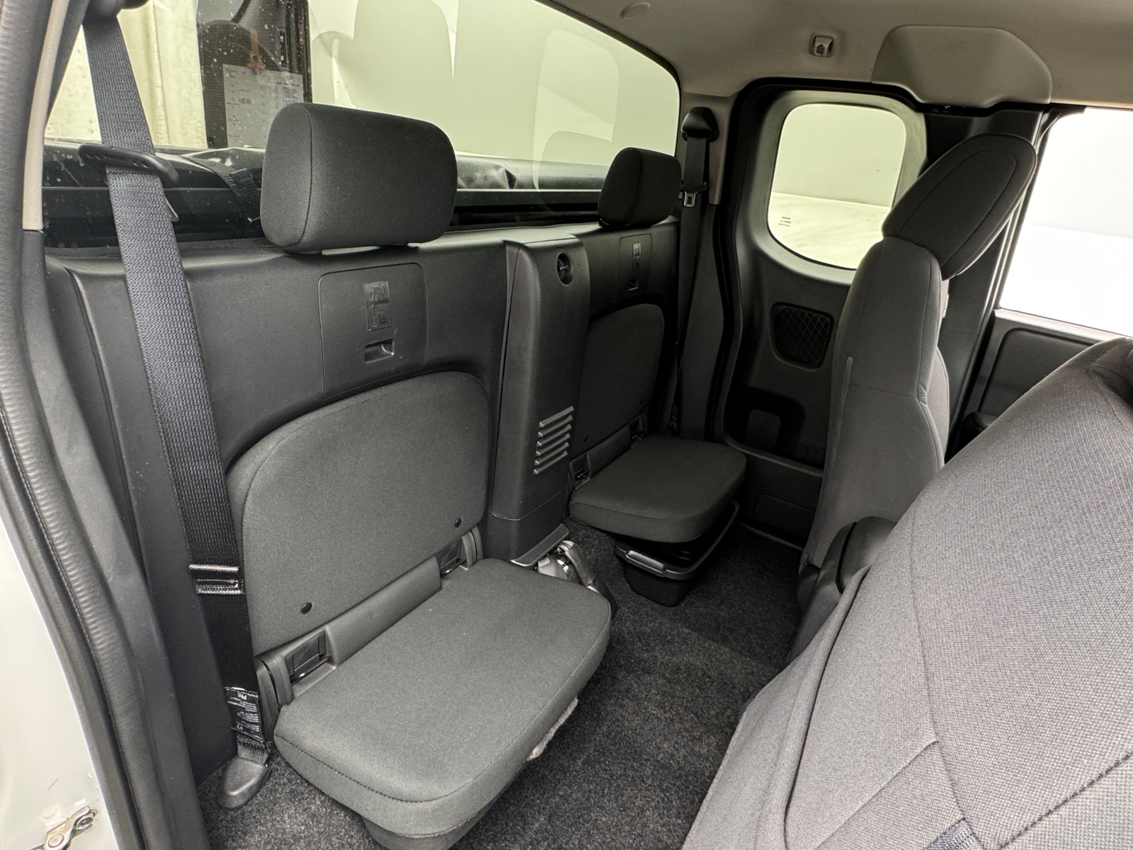 Thumbnail: 2024 Nissan Frontier - 6