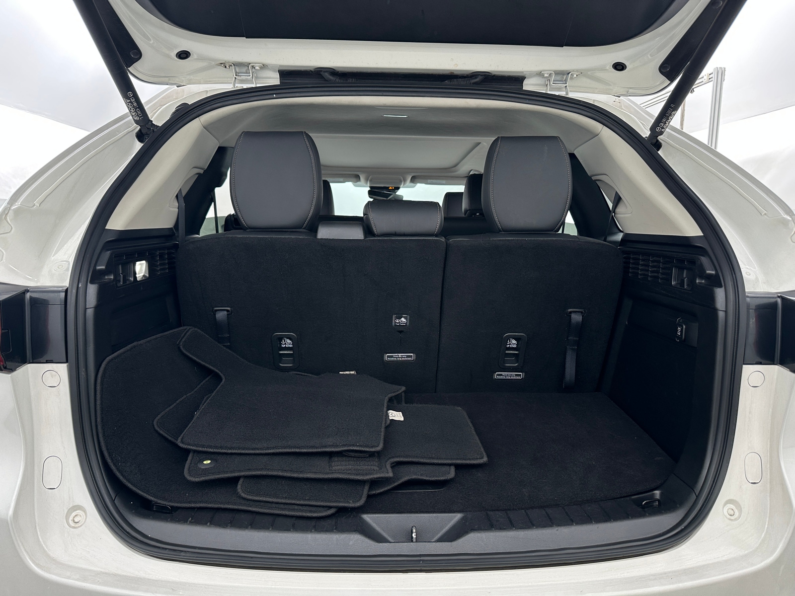 Thumbnail: 2025 Mazda CX-90 - 6