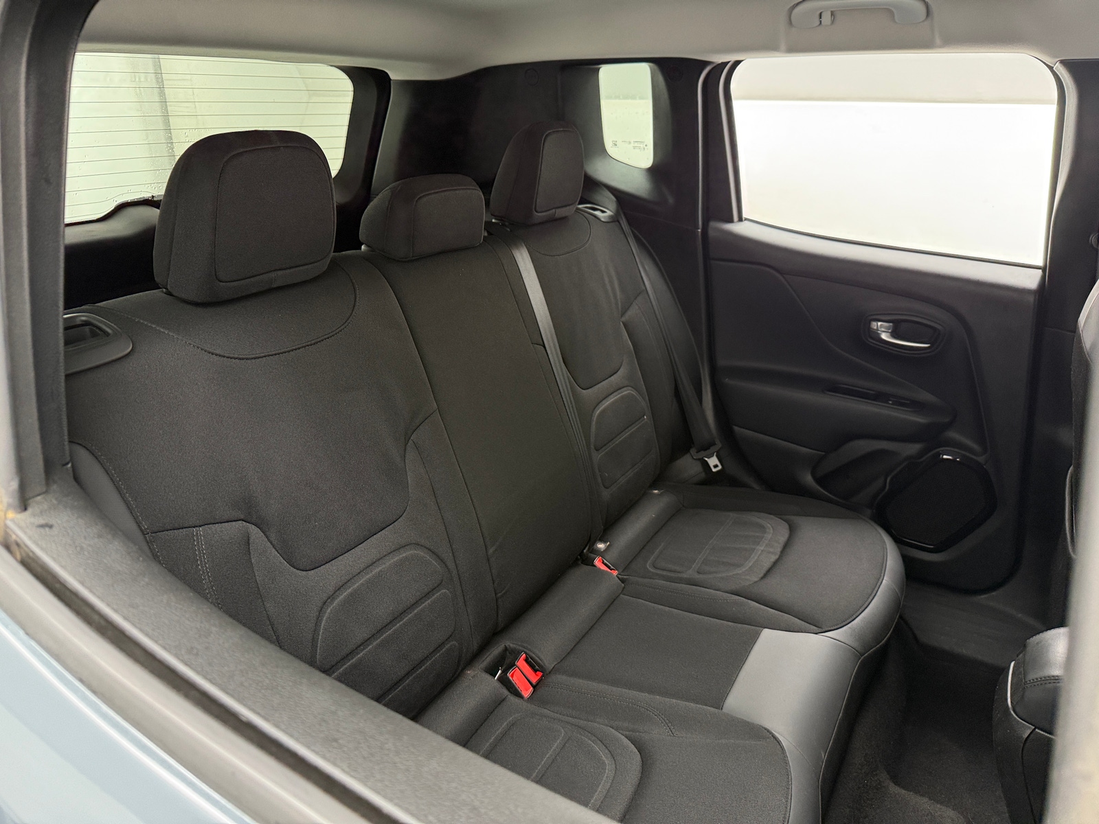 Thumbnail: 2017 Jeep Renegade - 6