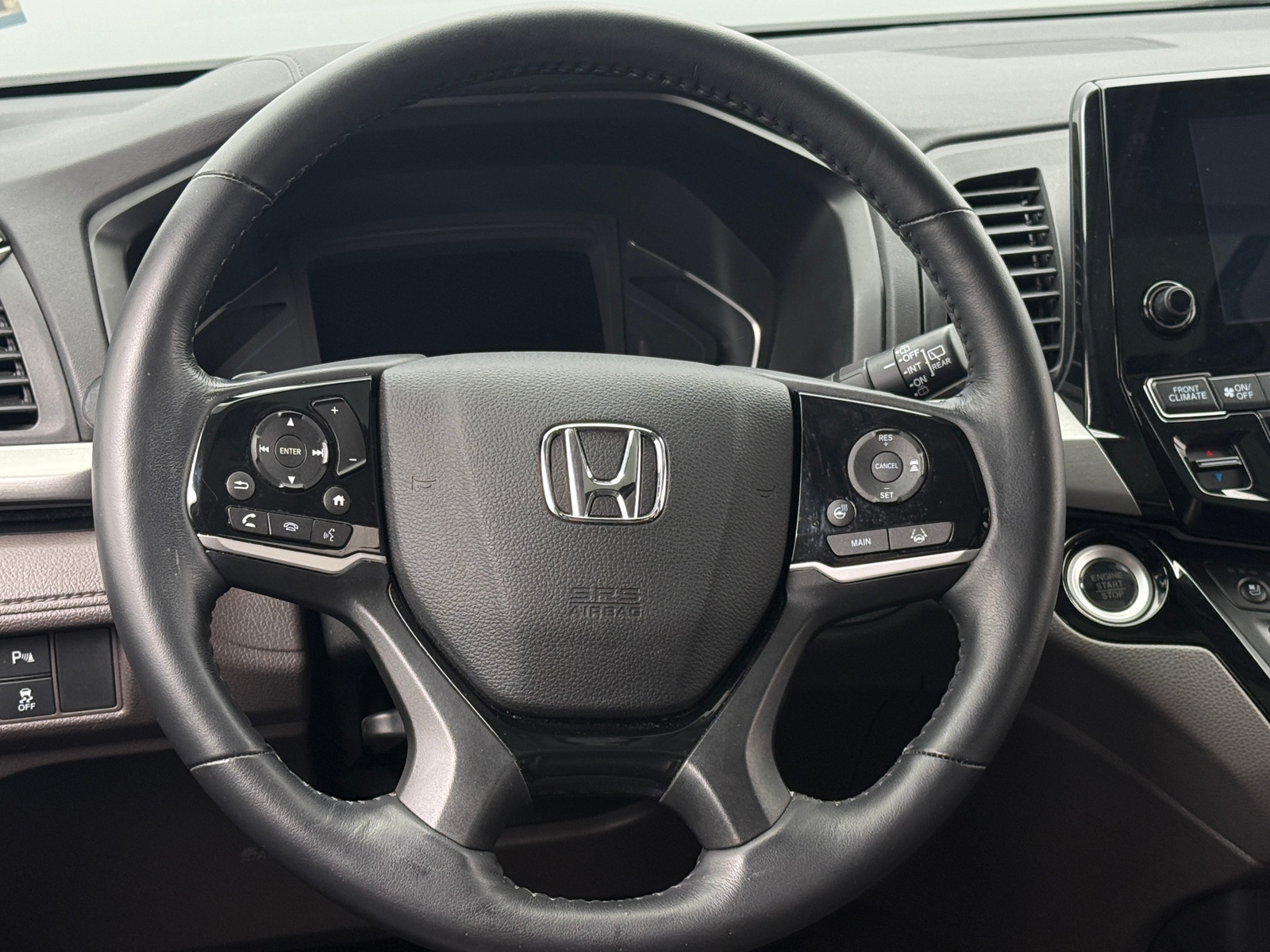 Thumbnail: 2018 Honda Odyssey - 4