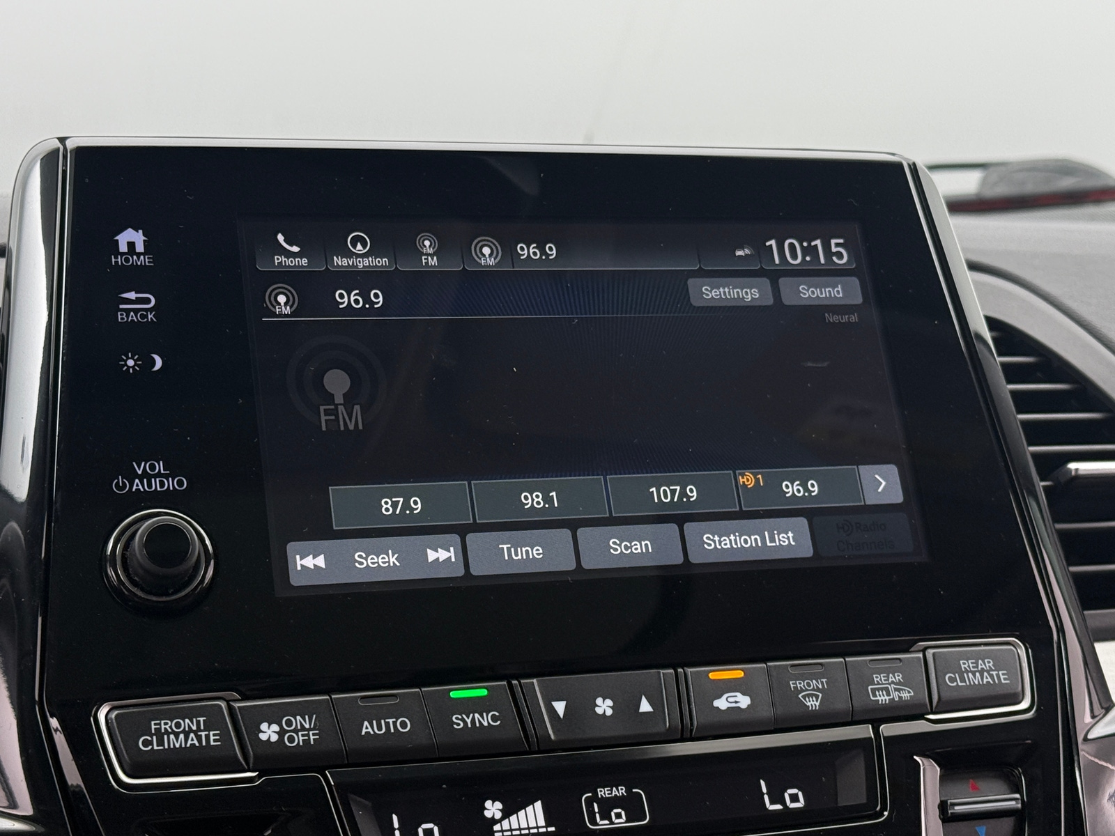 Thumbnail: 2018 Honda Odyssey - 3