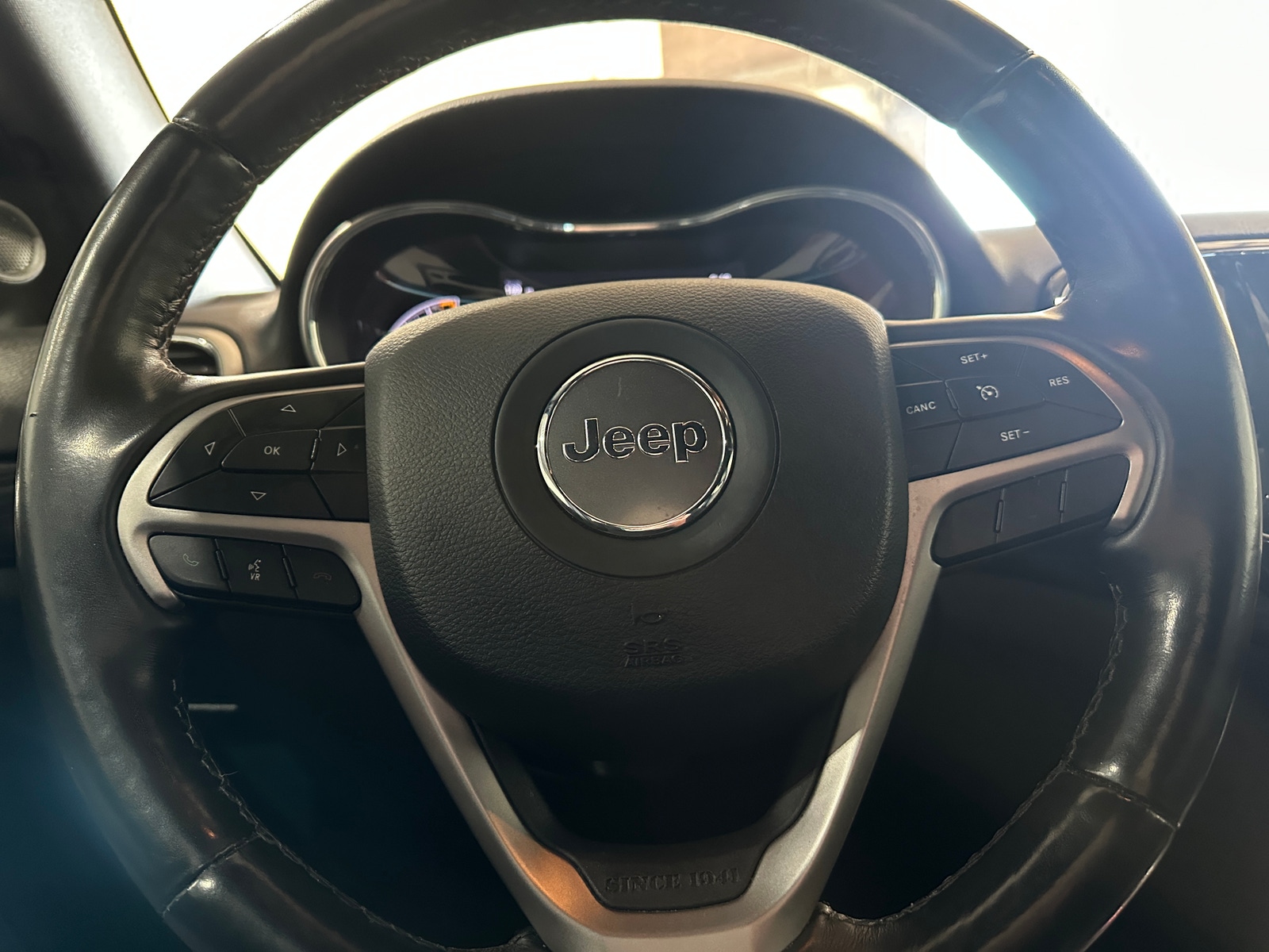 Thumbnail: 2021 Jeep Grand Cherokee - 4