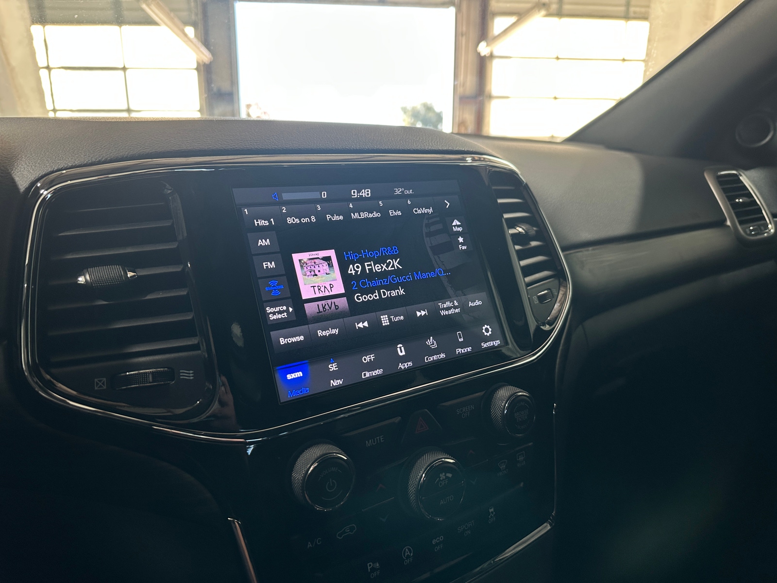 Thumbnail: 2021 Jeep Grand Cherokee - 3