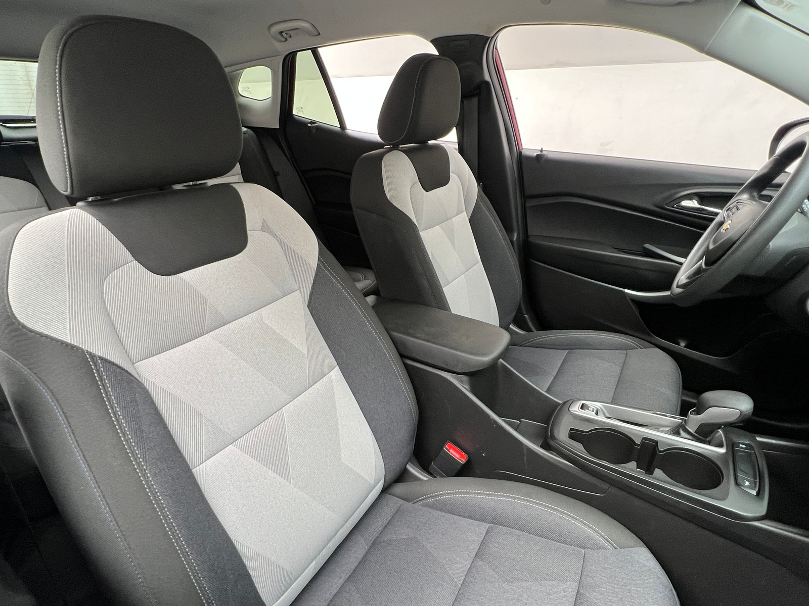 Thumbnail: 2025 Chevrolet Trax - 2