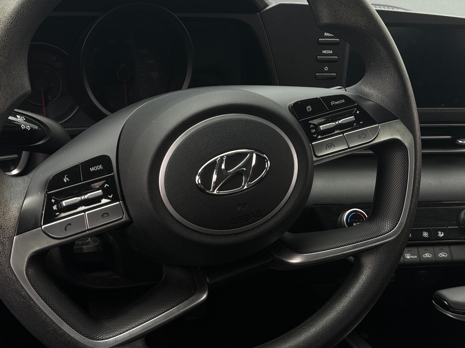 Thumbnail: 2023 Hyundai Elantra - 5