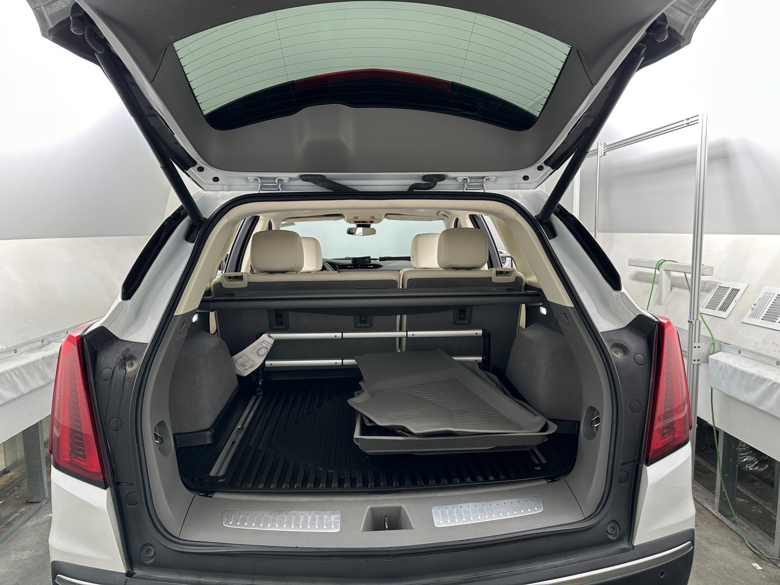 Thumbnail: 2020 Cadillac XT5 - 6