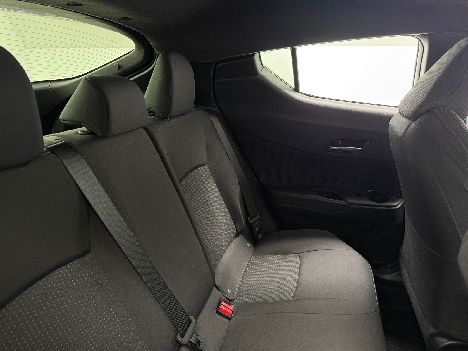 Thumbnail: 2018 Toyota C-HR - 6