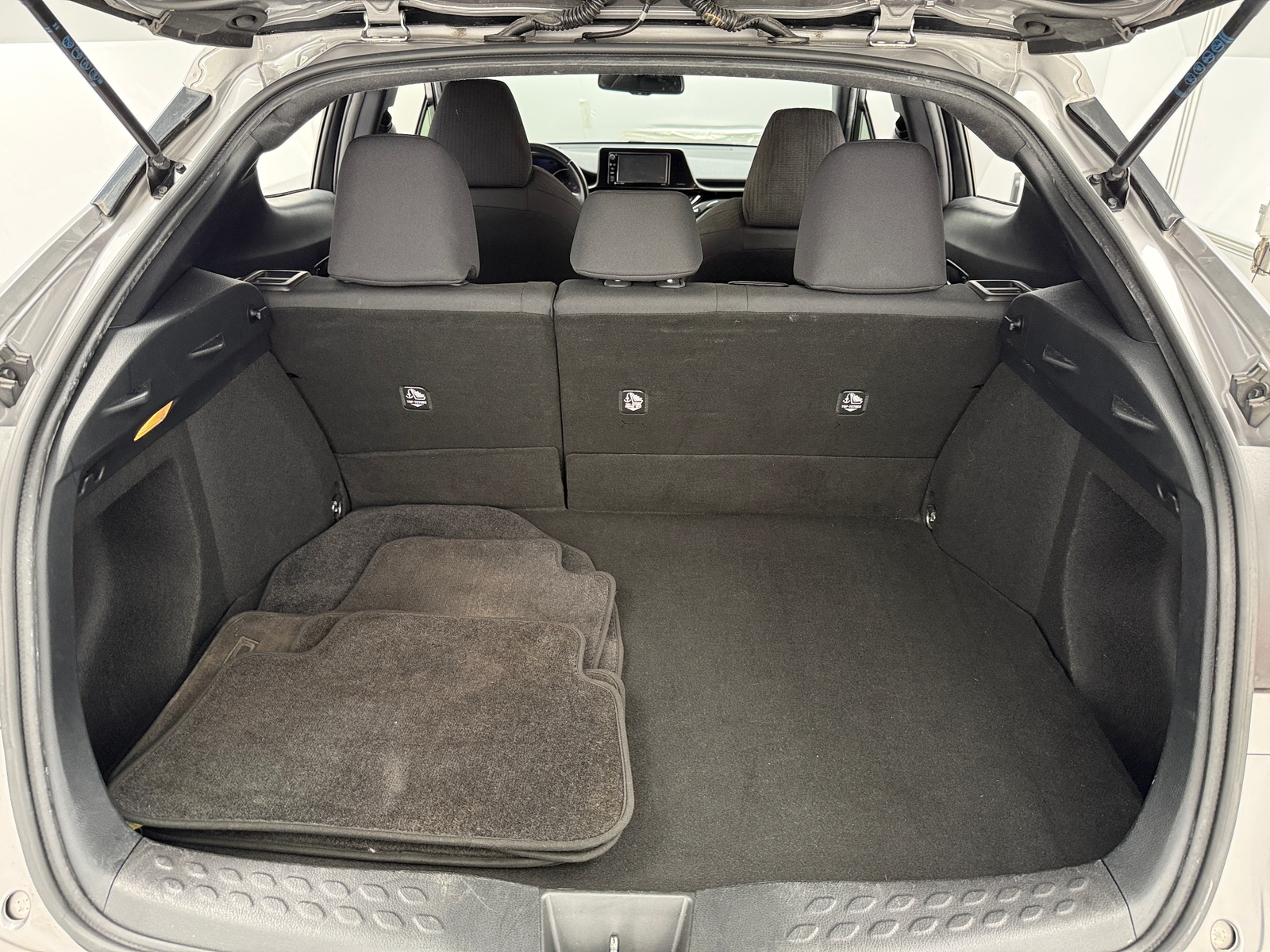 Thumbnail: 2018 Toyota C-HR - 7