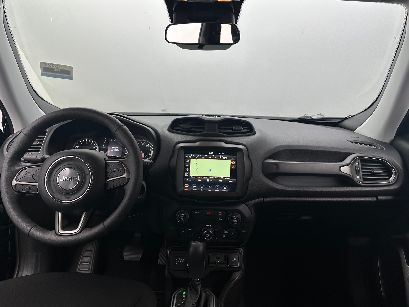 Thumbnail: 2022 Jeep Renegade - 3