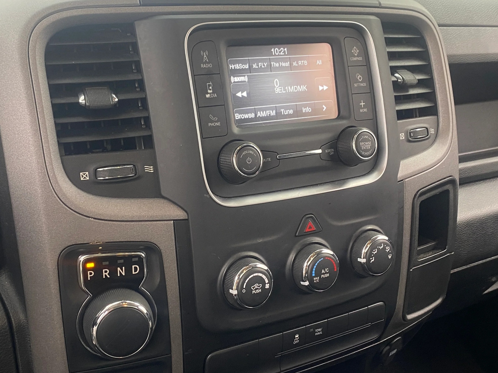 Thumbnail: 2021 RAM 1500 Classic - 4