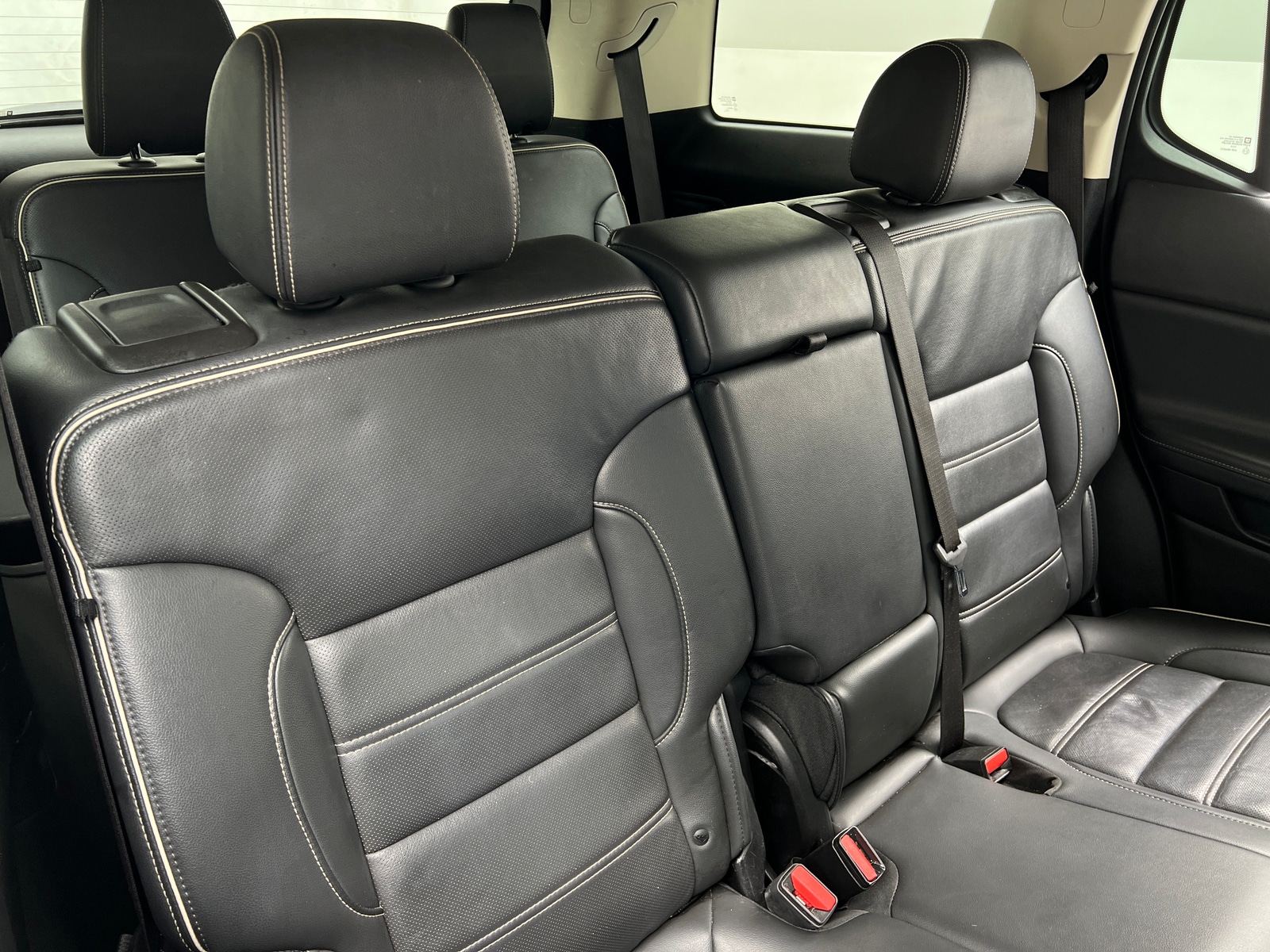 Thumbnail: 2023 GMC Acadia - 5