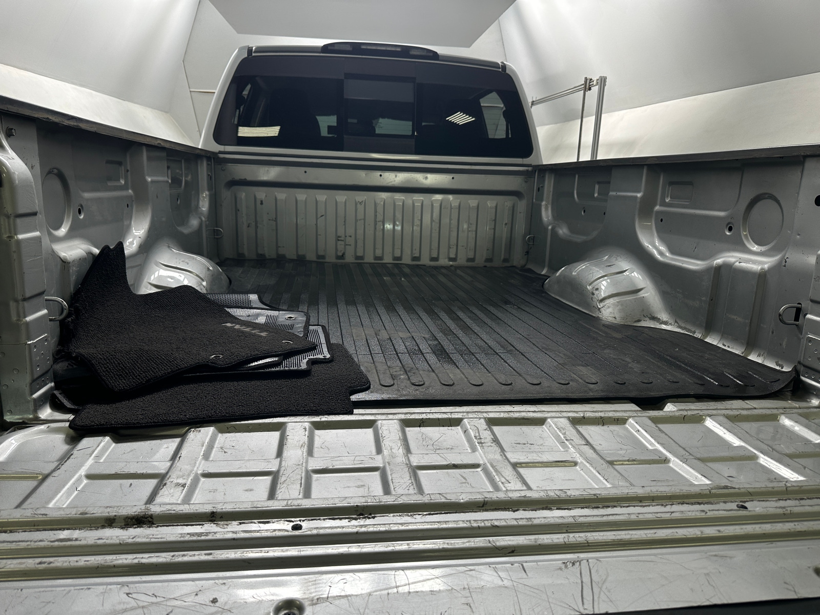 Thumbnail: 2016 Nissan Titan - 7