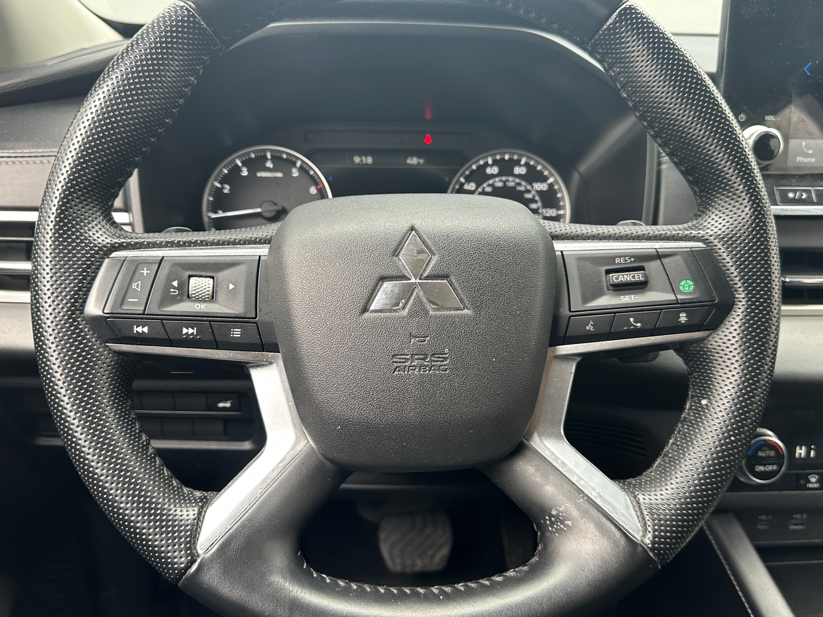 Thumbnail: 2024 Mitsubishi Outlander - 5