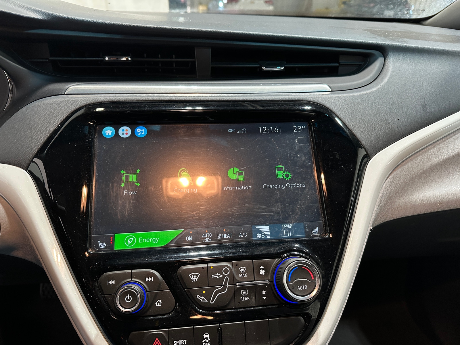 Thumbnail: 2019 Chevrolet Bolt EV - 4