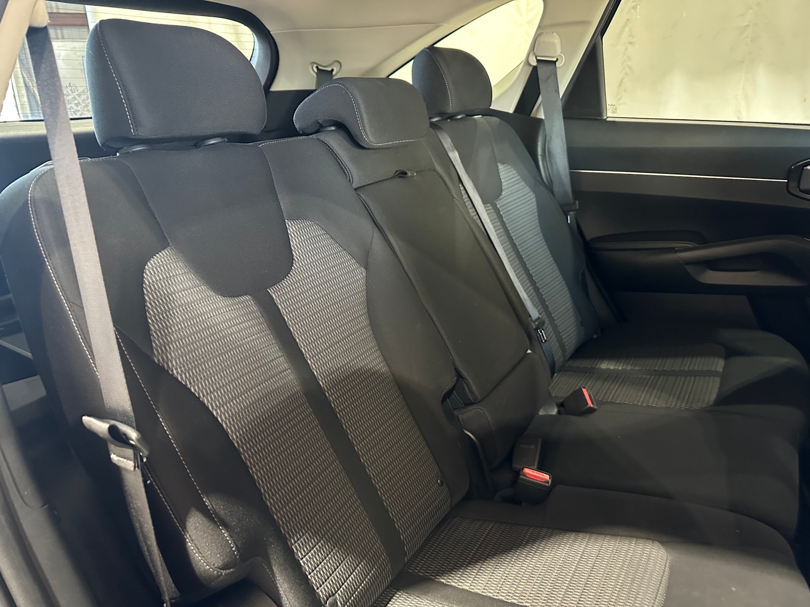 Thumbnail: 2023 Kia Sorento - 6