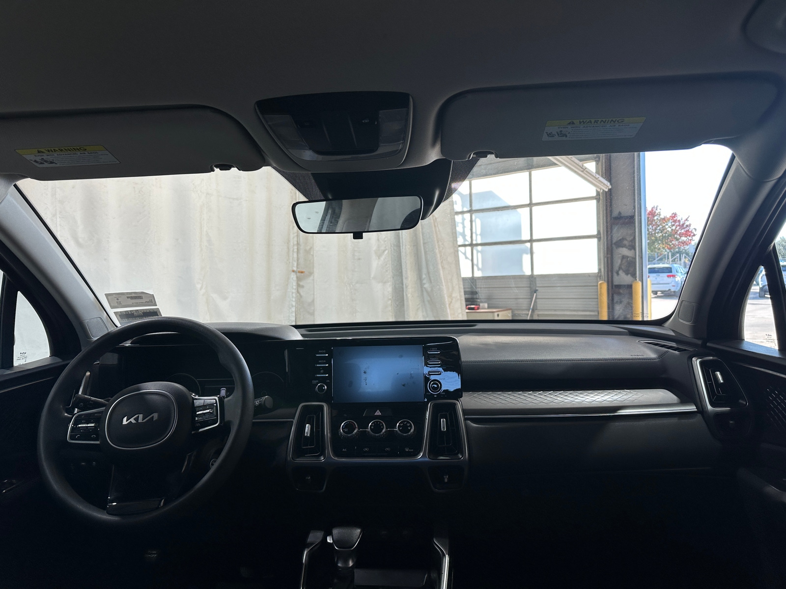 Thumbnail: 2023 Kia Sorento - 3