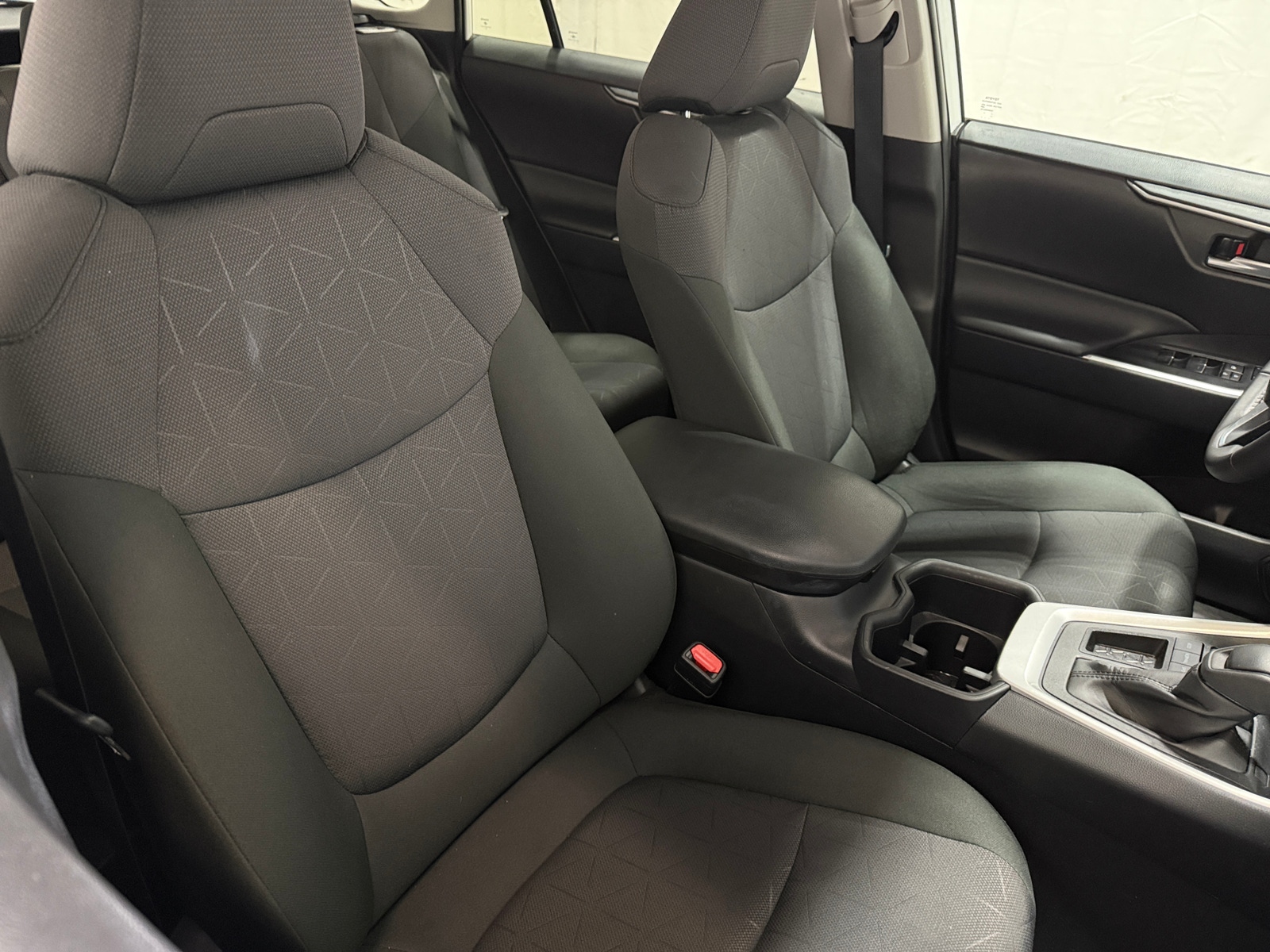 Thumbnail: 2025 Toyota RAV4 - 2