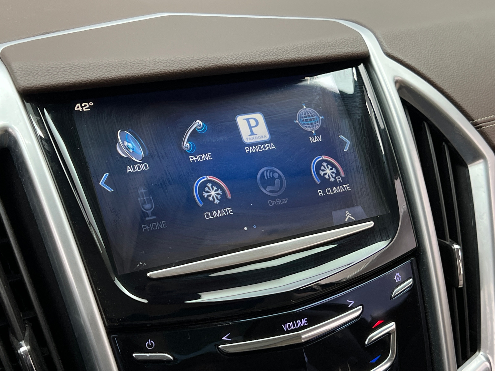 Thumbnail: 2014 Cadillac SRX - 3