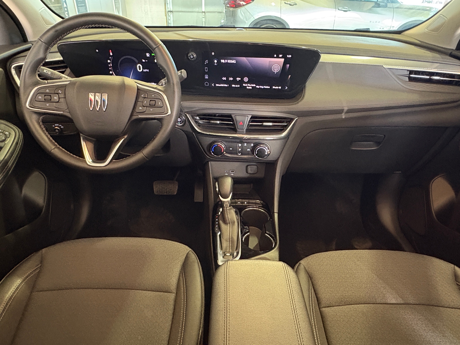 Thumbnail: 2025 Buick Encore GX - 3