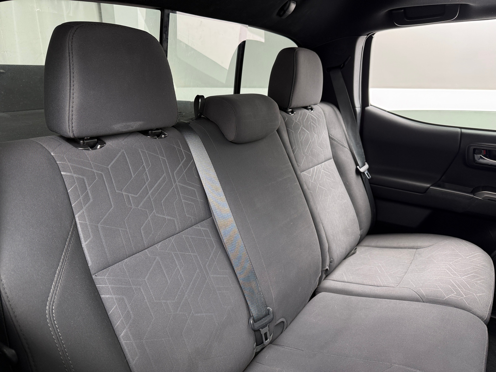 Thumbnail: 2017 Toyota Tacoma - 6