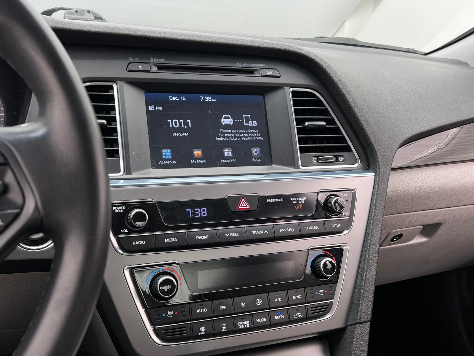 Thumbnail: 2017 Hyundai Sonata - 3