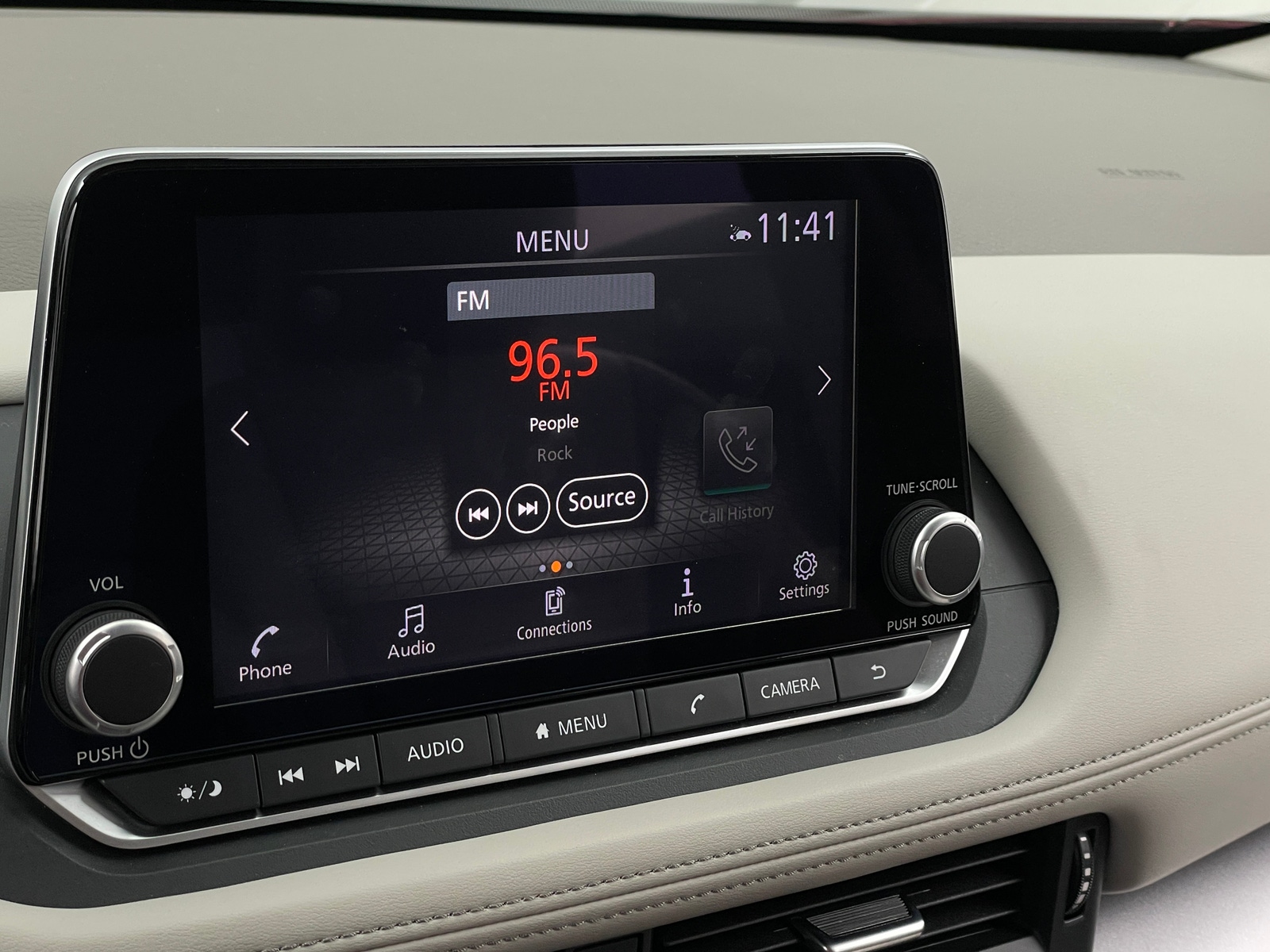 Thumbnail: 2023 Nissan Rogue - 4