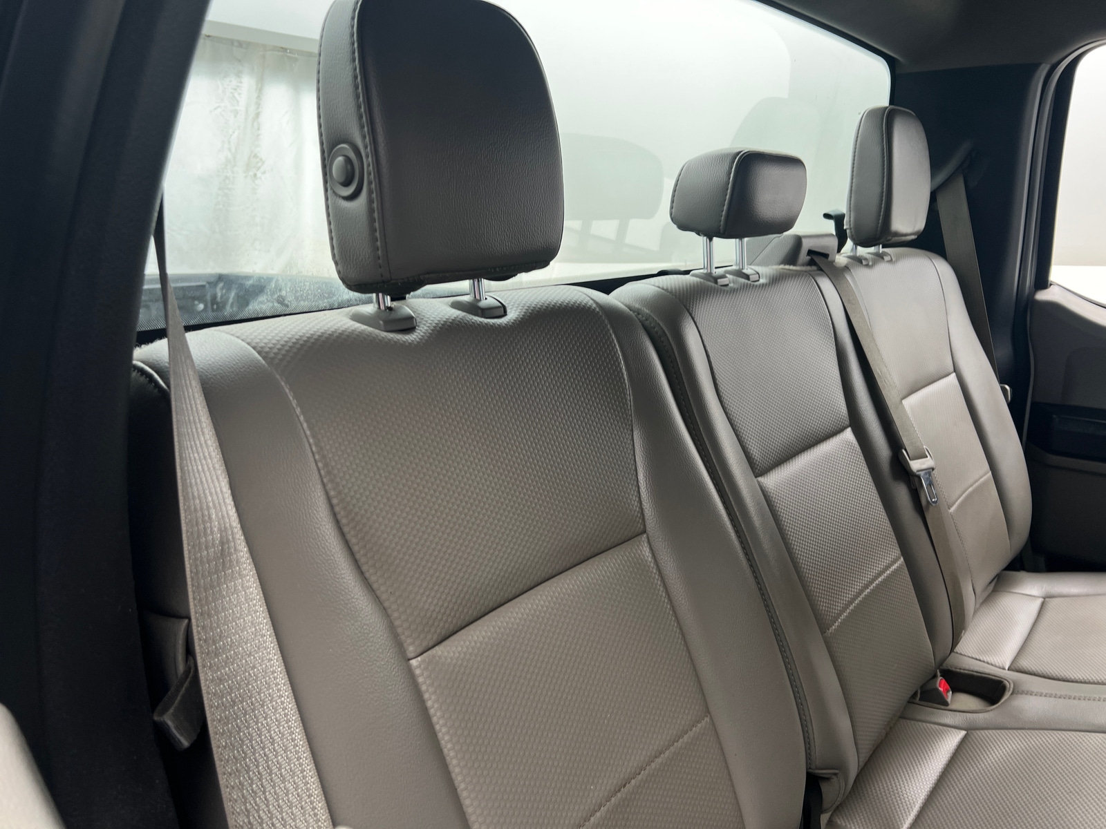 Thumbnail: 2017 Ford Econoline - 6