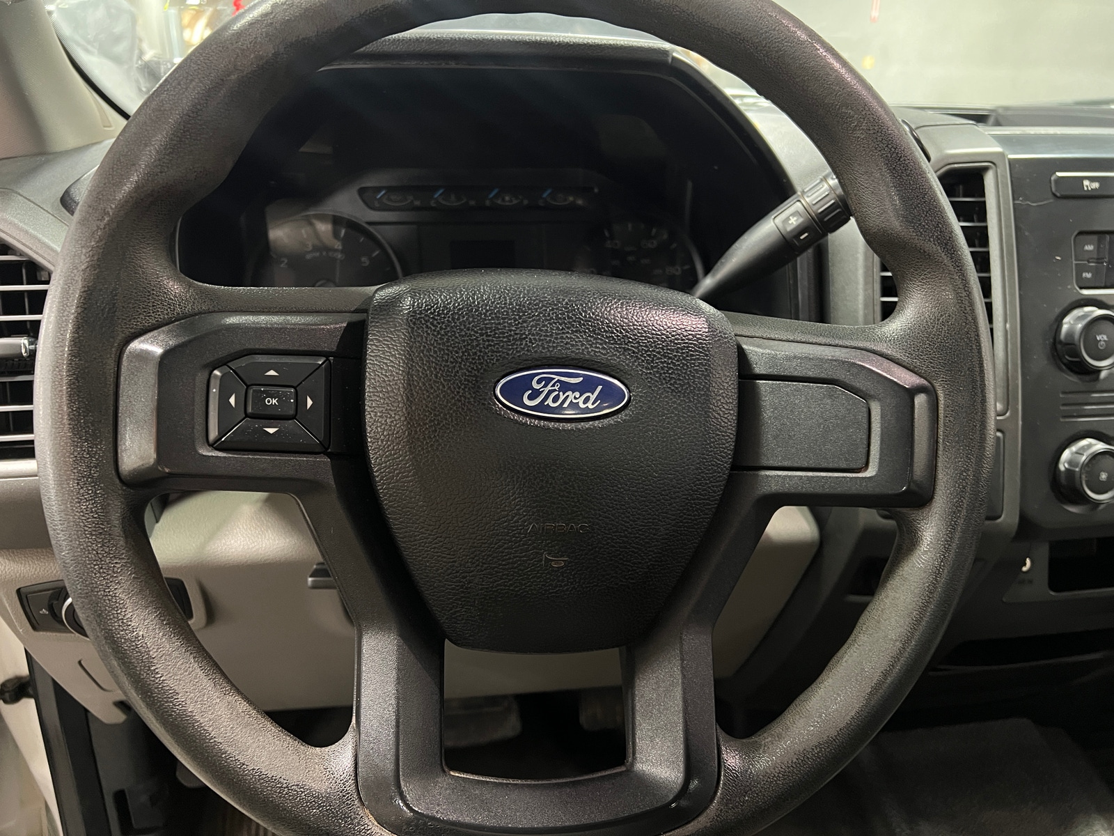 Thumbnail: 2017 Ford Econoline - 5