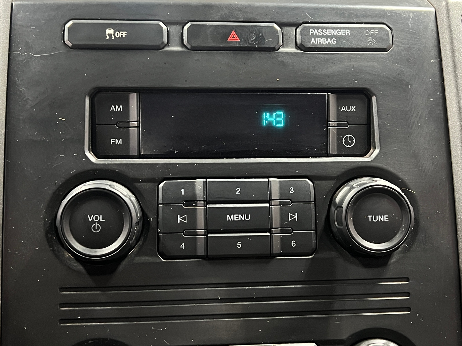 Thumbnail: 2017 Ford Econoline - 4