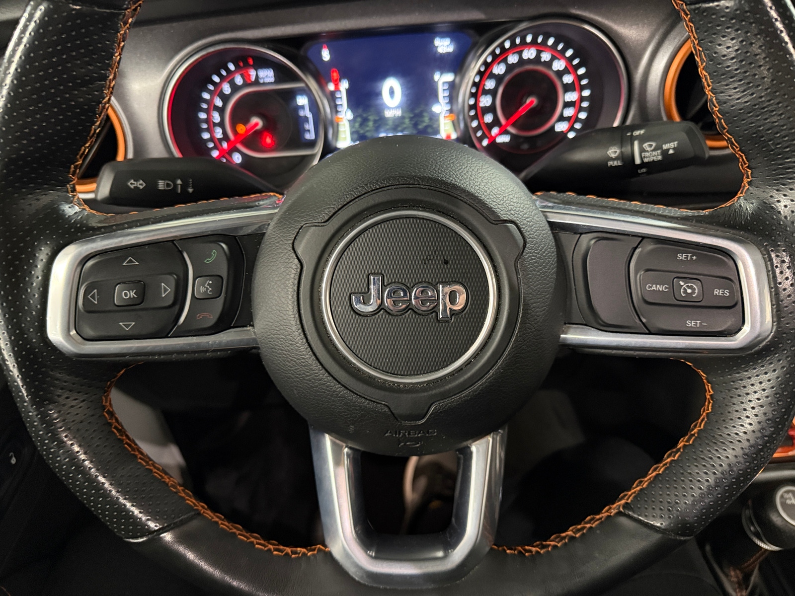 Thumbnail: 2021 Jeep Gladiator - 4