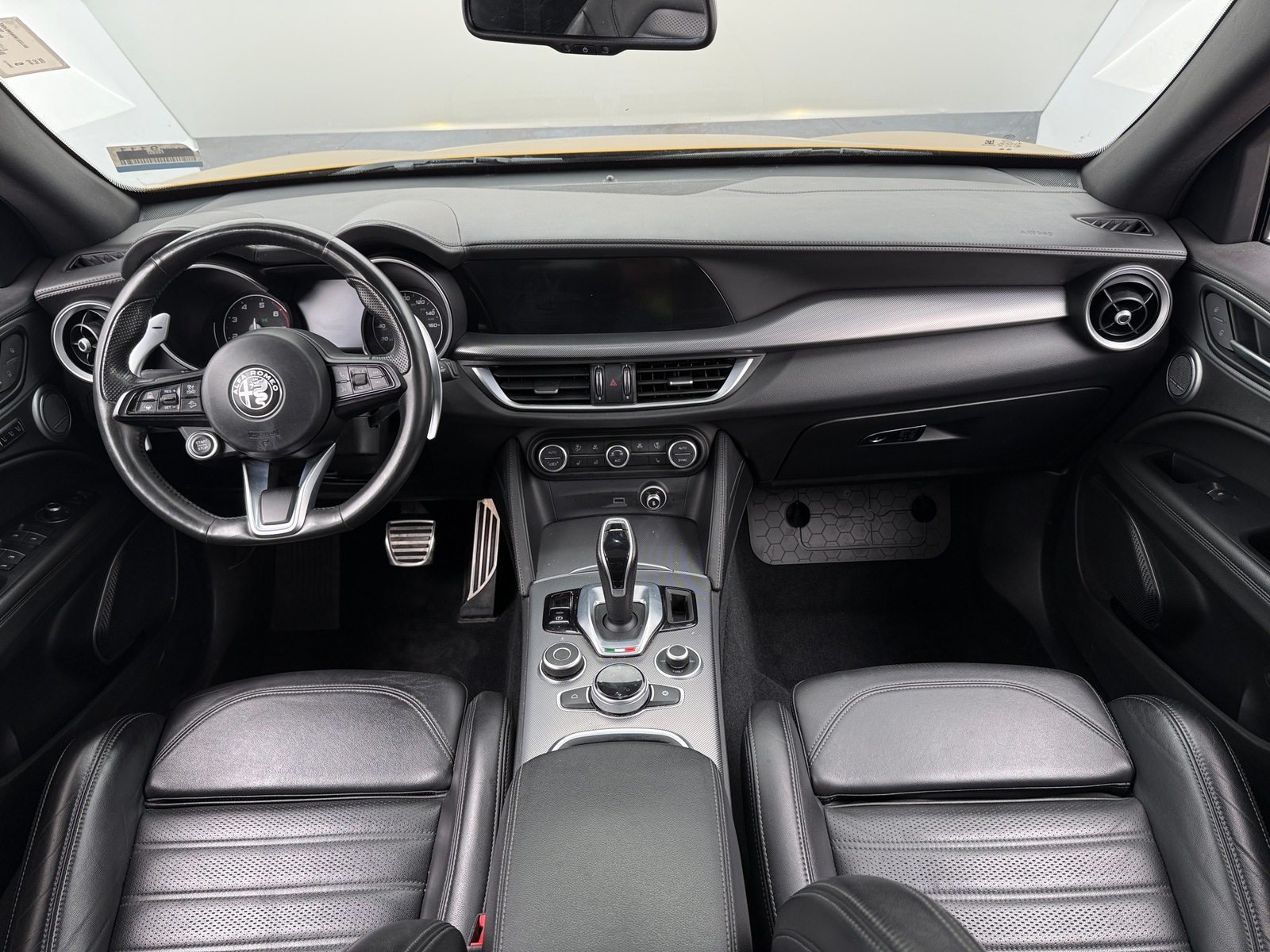 Thumbnail: 2022 Alfa Romeo Stelvio - 2