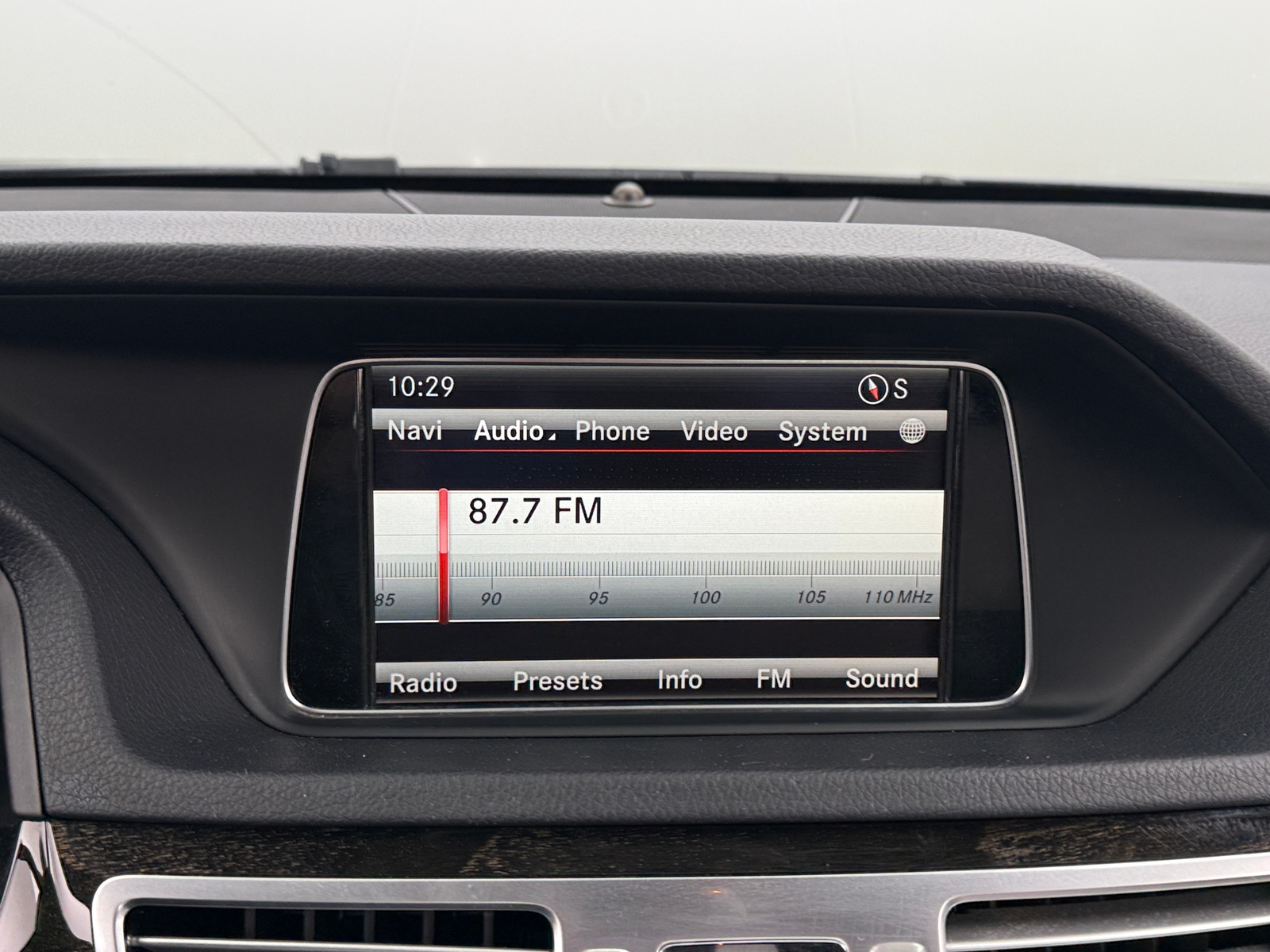 Thumbnail: 2014 Mercedes-Benz E-Class - 3