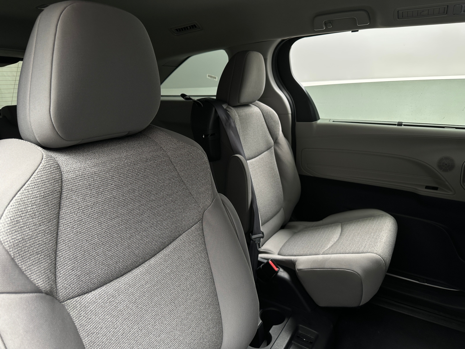 Thumbnail: 2024 Toyota Sienna - 6