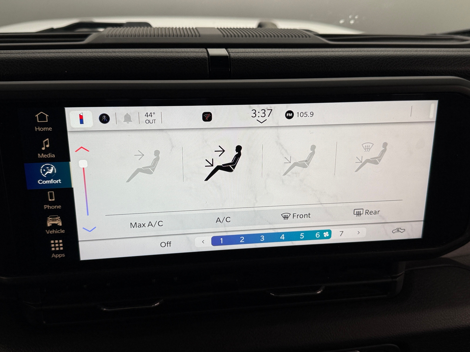 Thumbnail: 2025 Jeep Gladiator - 4