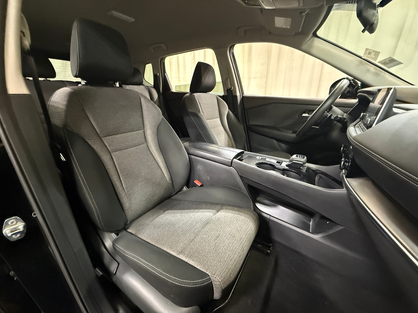 Thumbnail: 2021 Nissan Rogue - 2