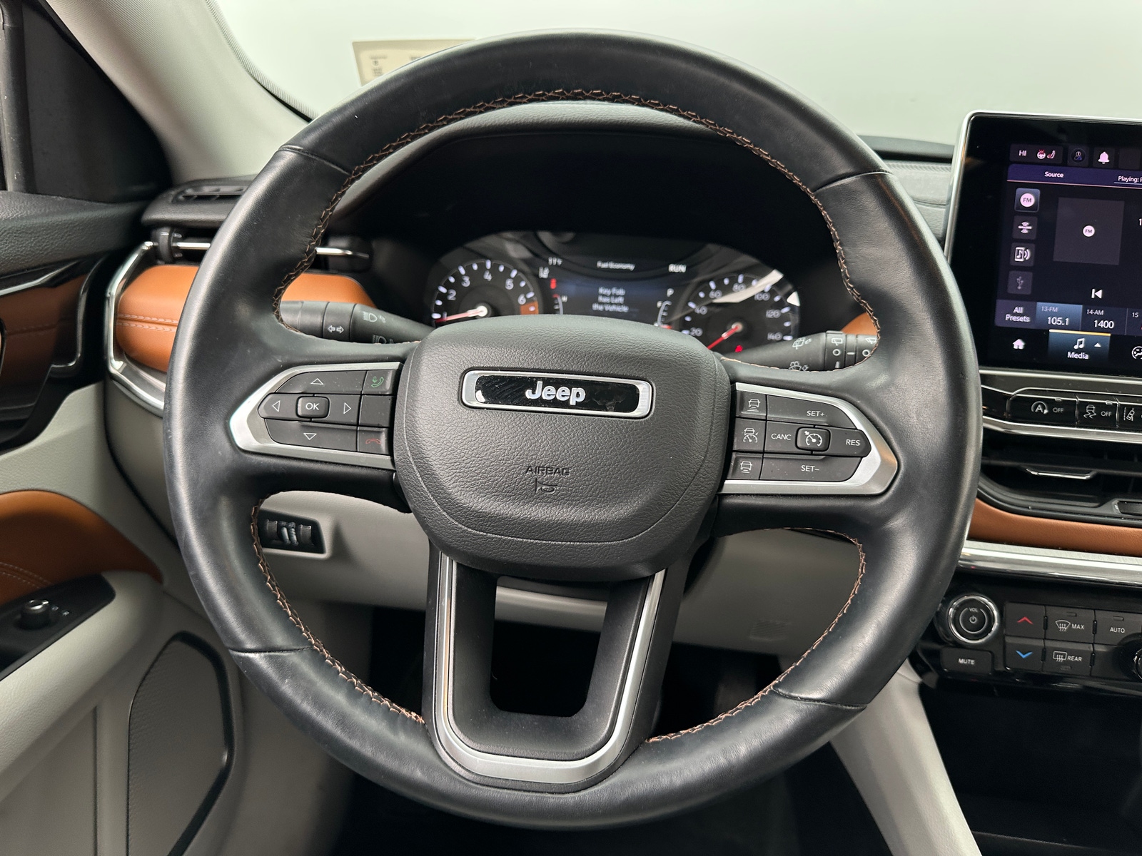 Thumbnail: 2022 Jeep Compass - 4