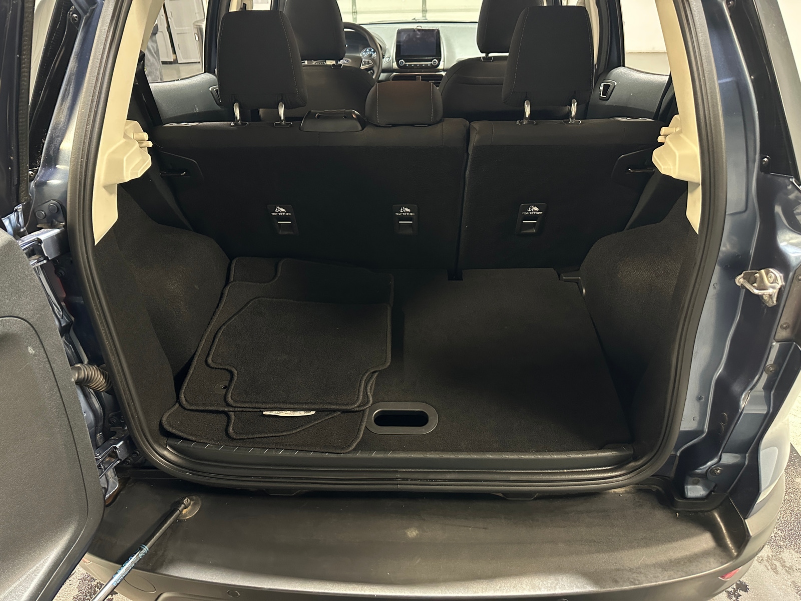 Thumbnail: 2021 Ford EcoSport - 7