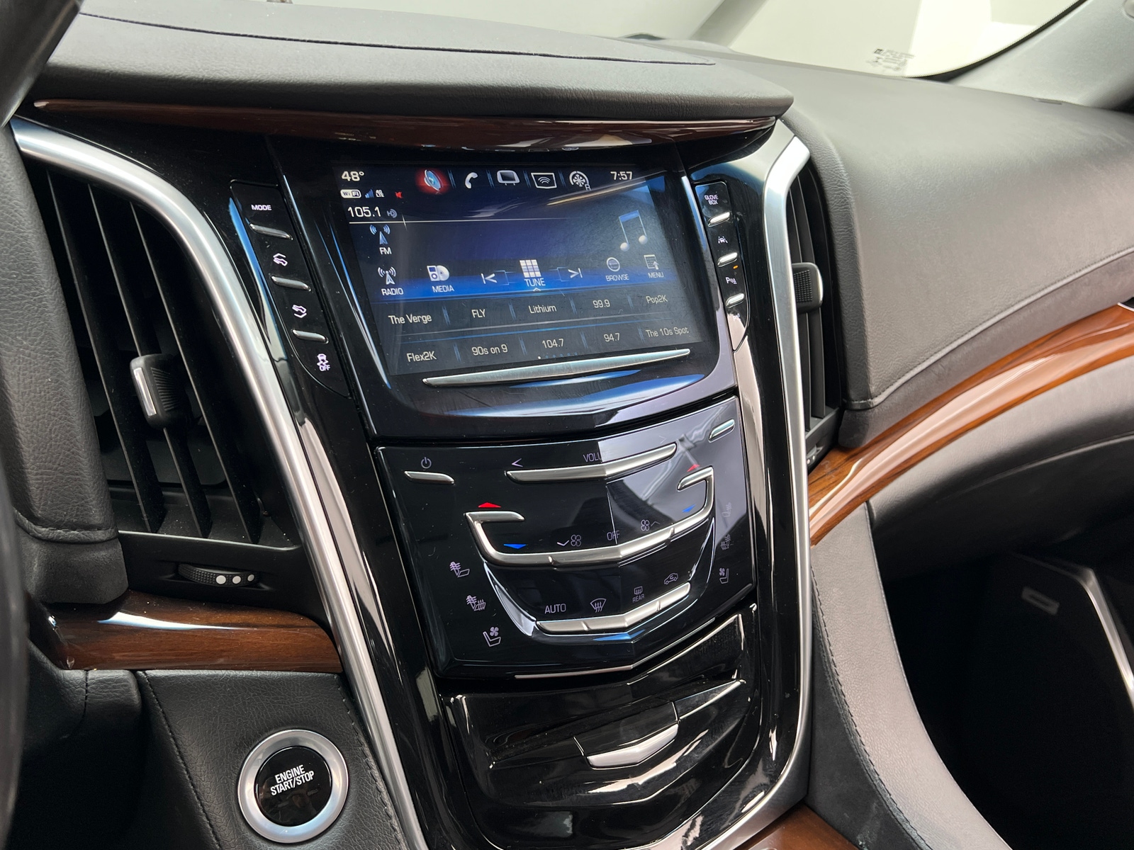 Thumbnail: 2018 Cadillac Escalade - 3