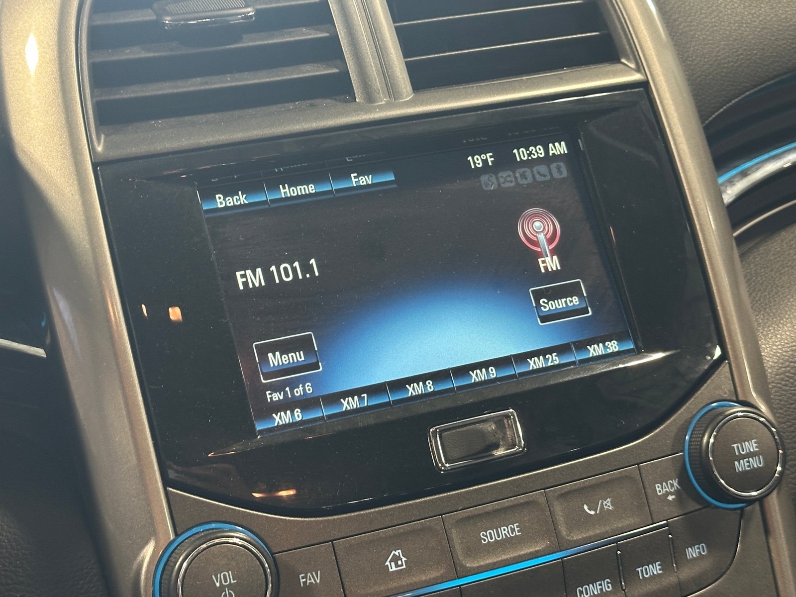 Thumbnail: 2013 Chevrolet Malibu - 4