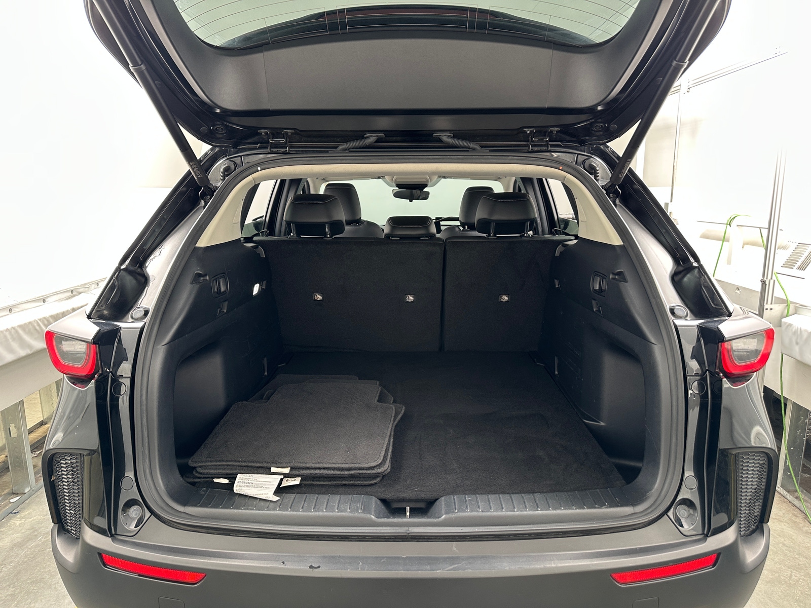 Thumbnail: 2025 Mazda CX-50 - 6