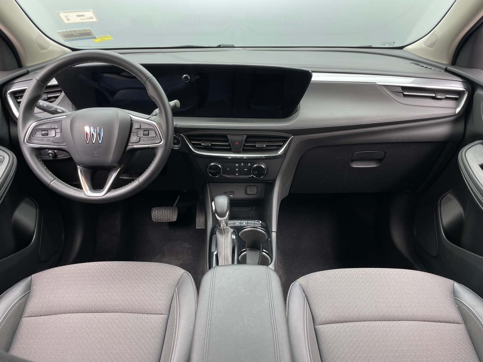 Thumbnail: 2025 Buick Encore GX - 3