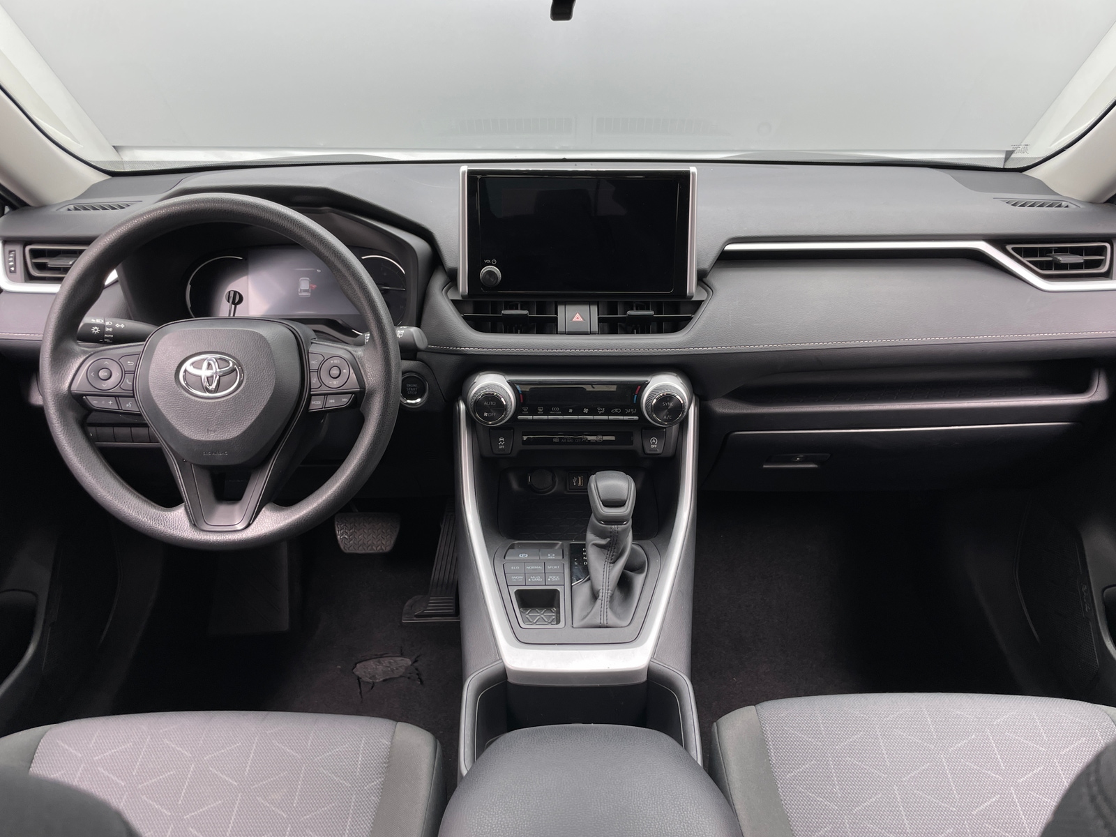 Thumbnail: 2025 Toyota RAV4 - 3