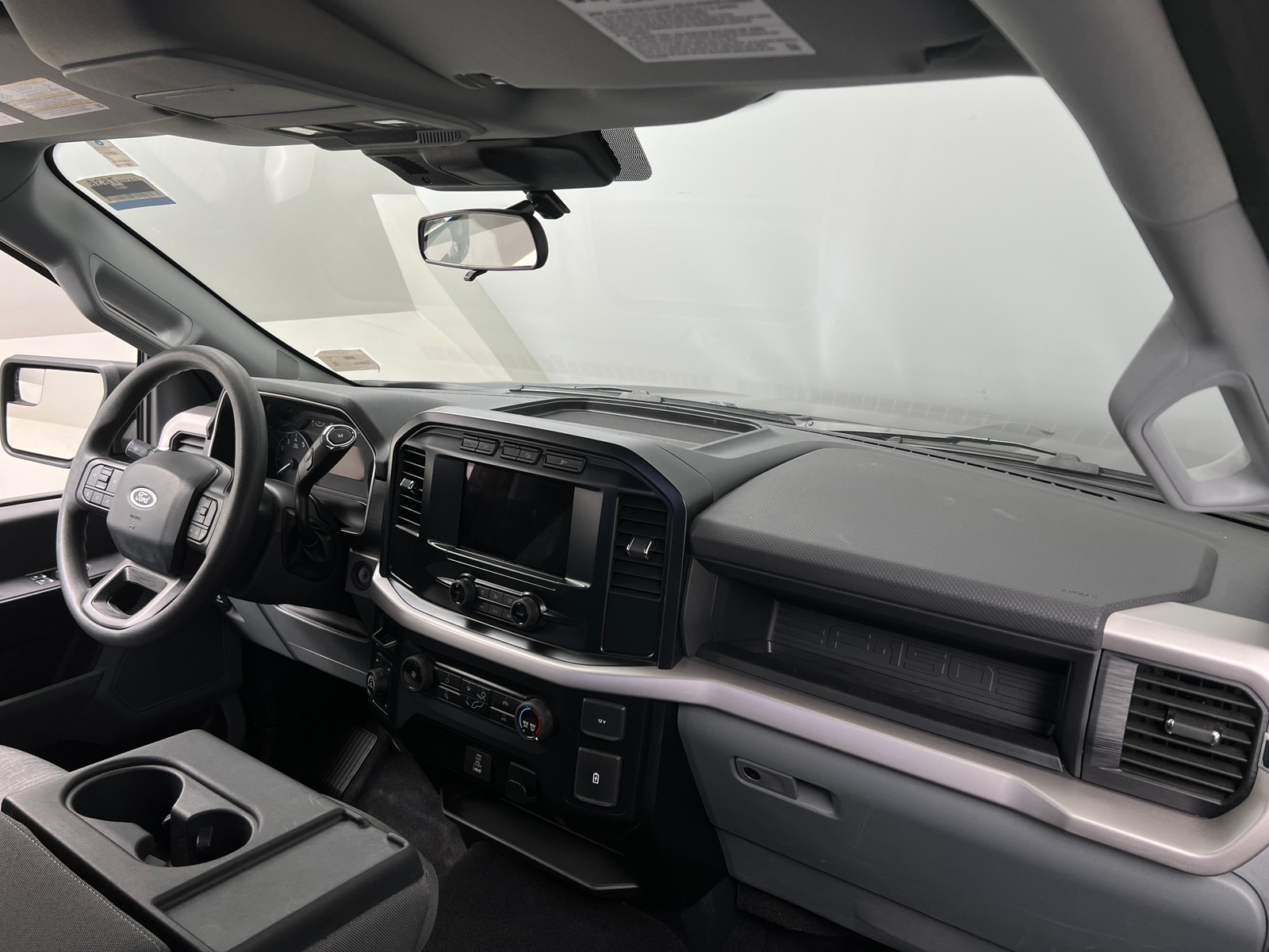 Thumbnail: 2023 Ford Econoline - 3